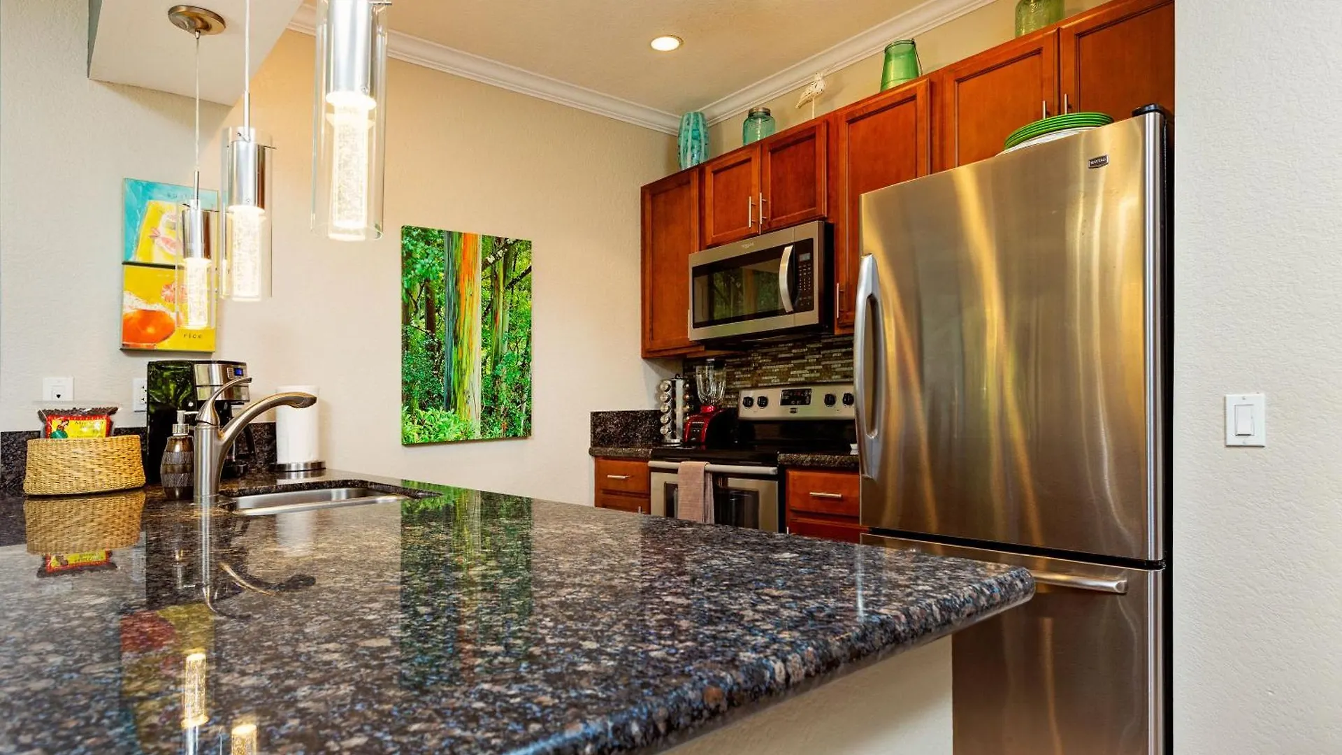 Cool & Quiet Wailea Oasis, Big Lanai + Two Pools Lejlighed