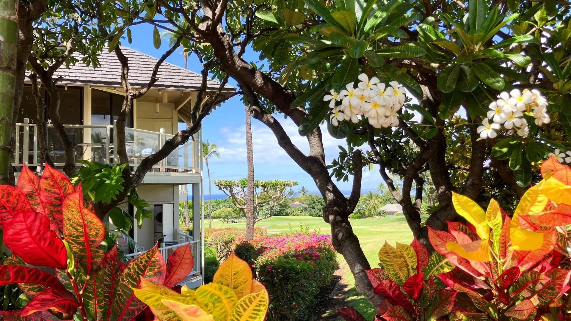 Cool & Quiet Wailea Oasis, Big Lanai + Two Pools Lejlighed