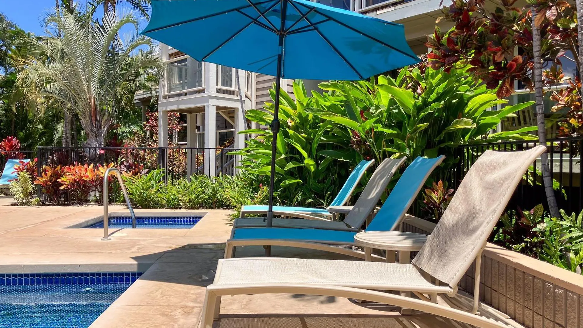 Cool & Quiet Wailea Oasis, Big Lanai + Two Pools Lejlighed